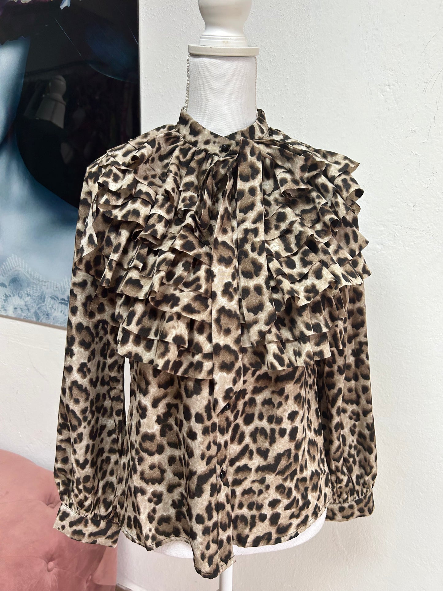 ANIMAL PRINT BUTTON UP
