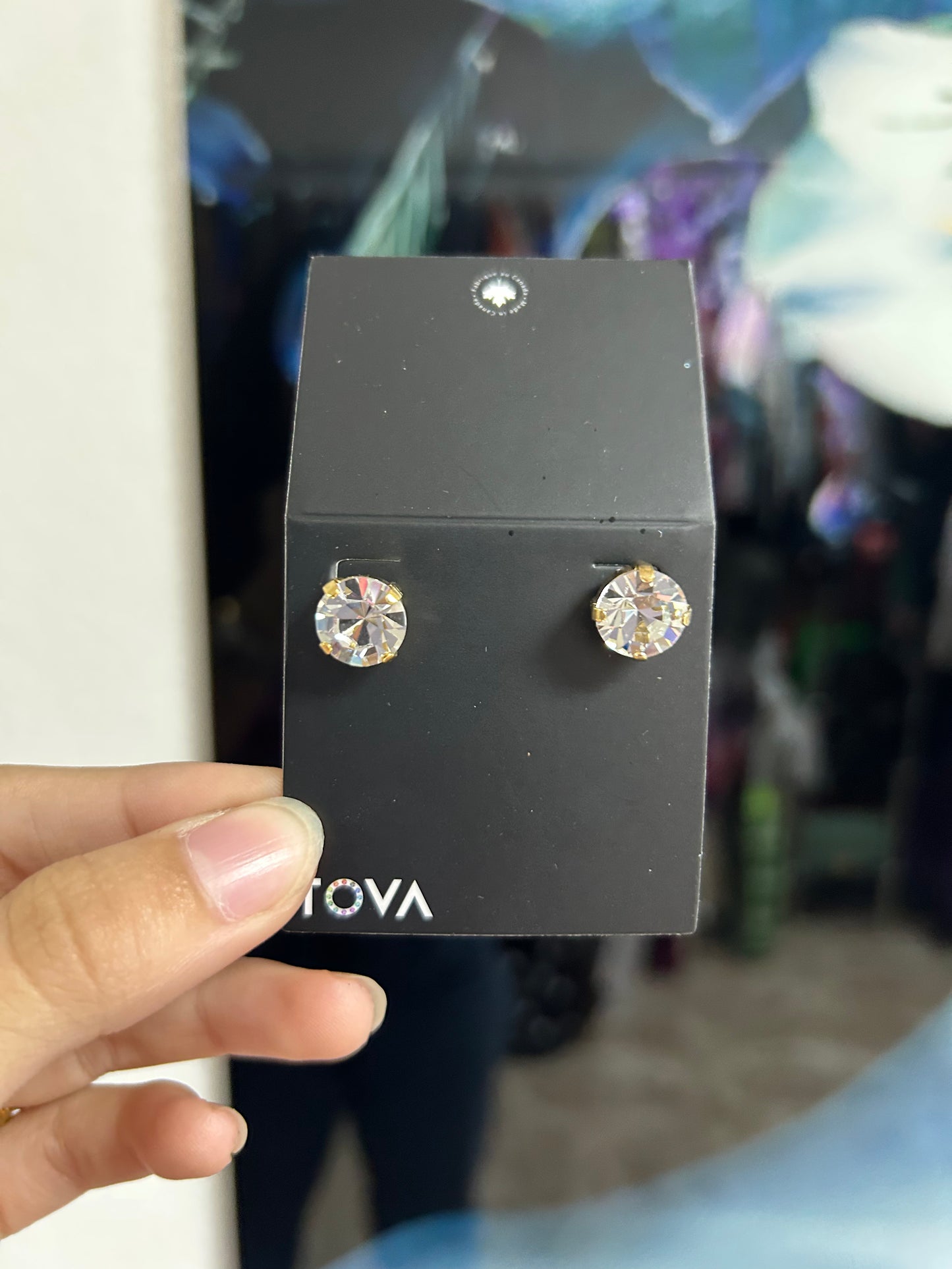 TOVA STUDS CRYSTALS