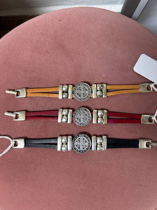 Token leather bracelet