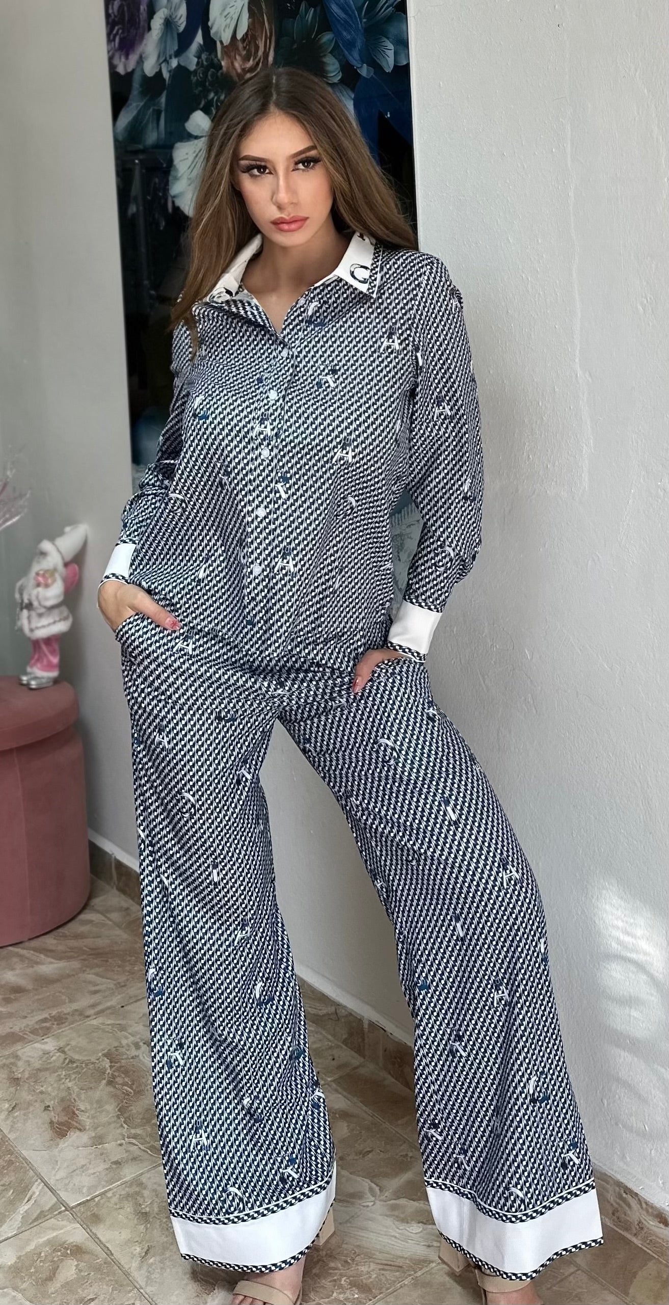 GRACIA BLUE AND WHITE SET