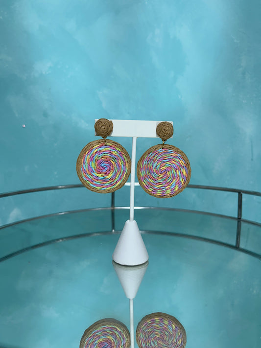 Yarn-like earrings
