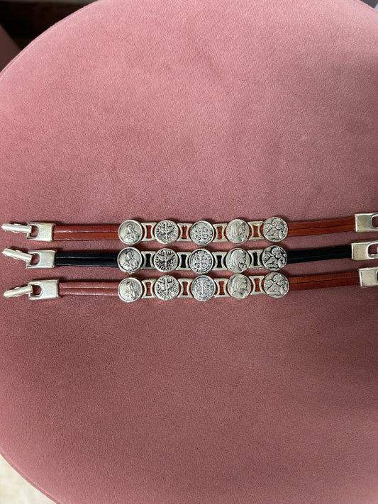 Token leather bracelet thin 5