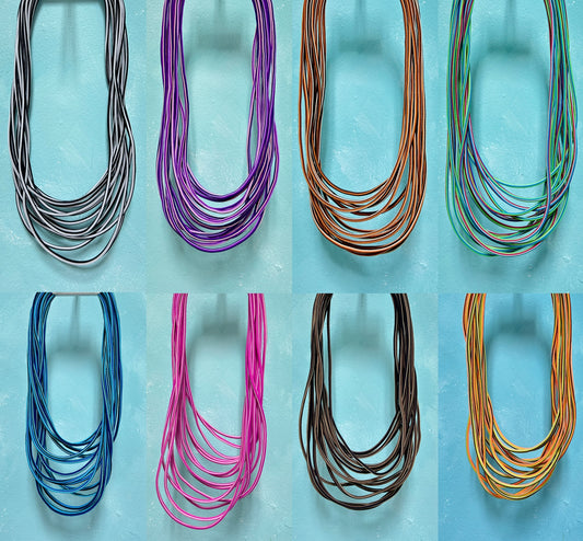Short & thin stringy necklace