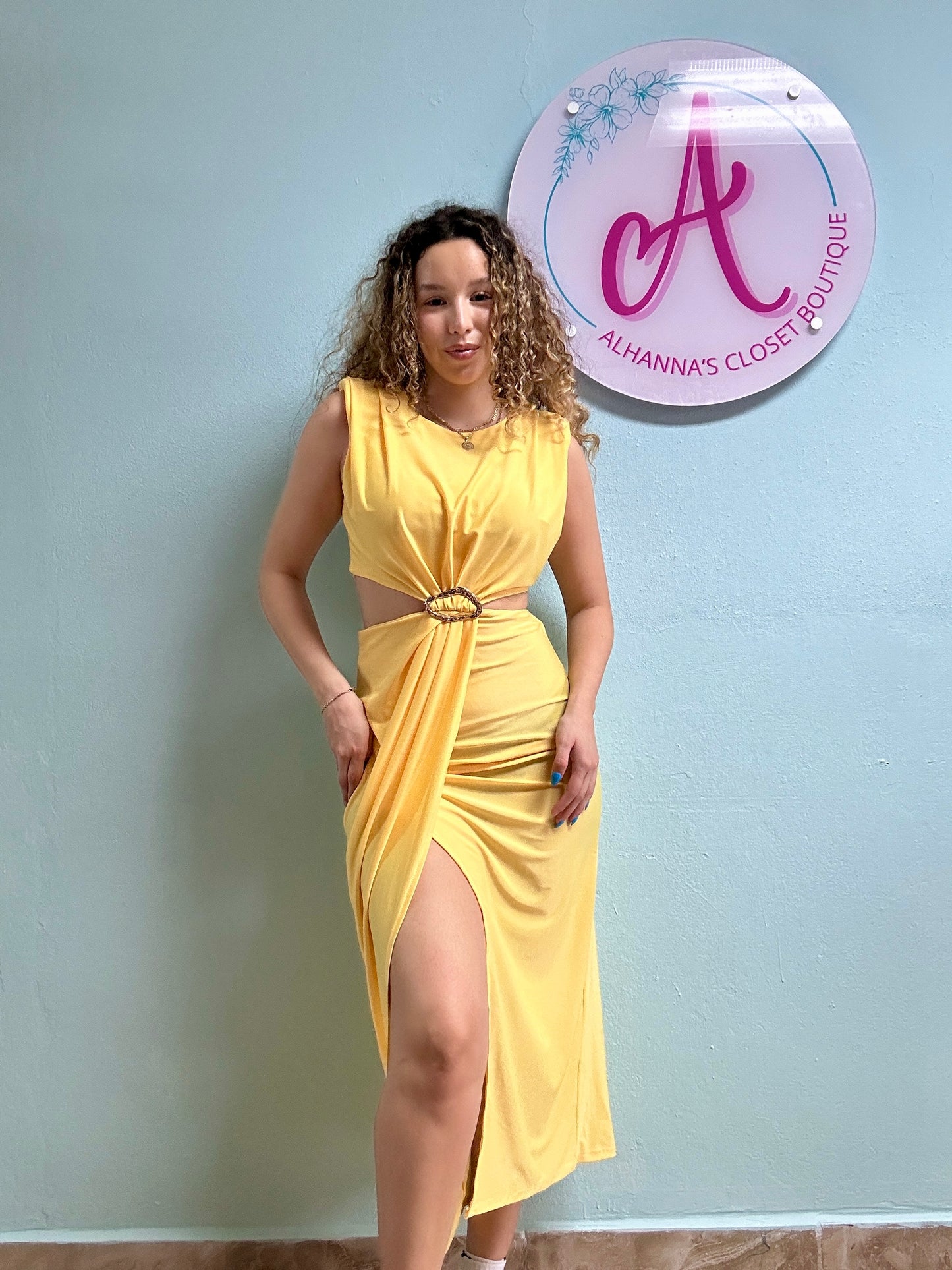 Yellow dress