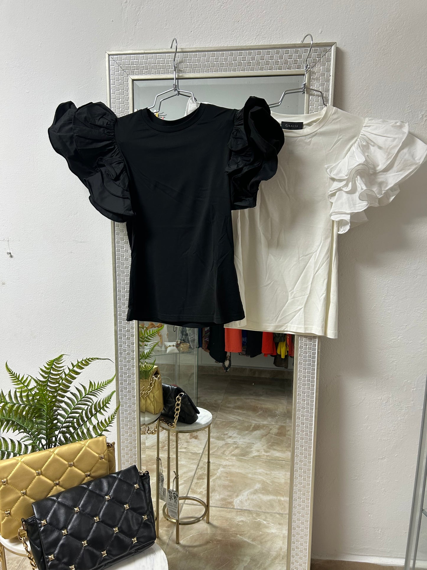 GRACIA RUFFLED TOP