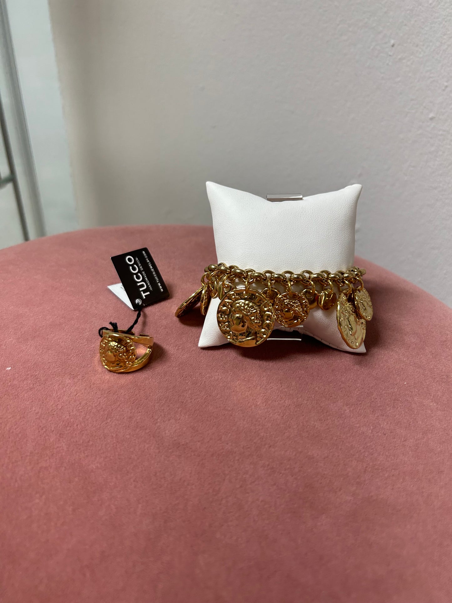 Caesar Gold Jewelry Set