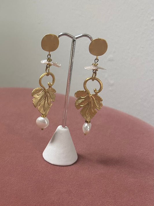 LEAF AND PEARL EARRINGS