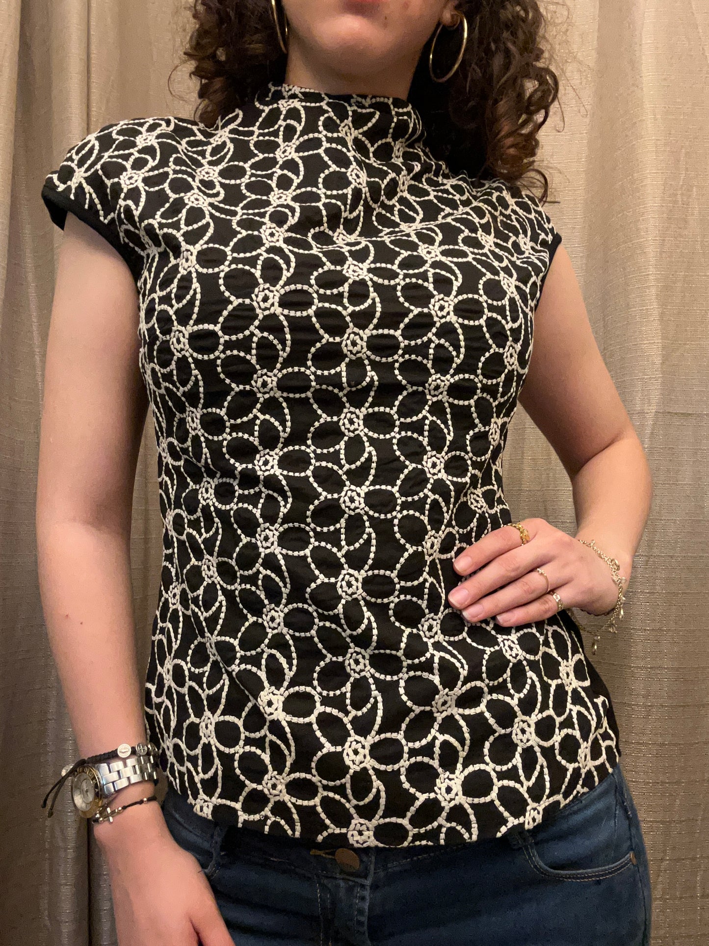 Black and white Gracia top