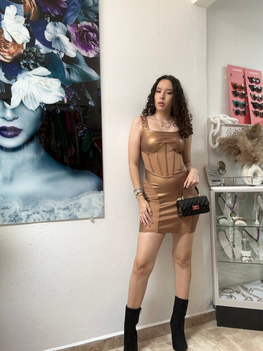 HER DRESS BRONZE