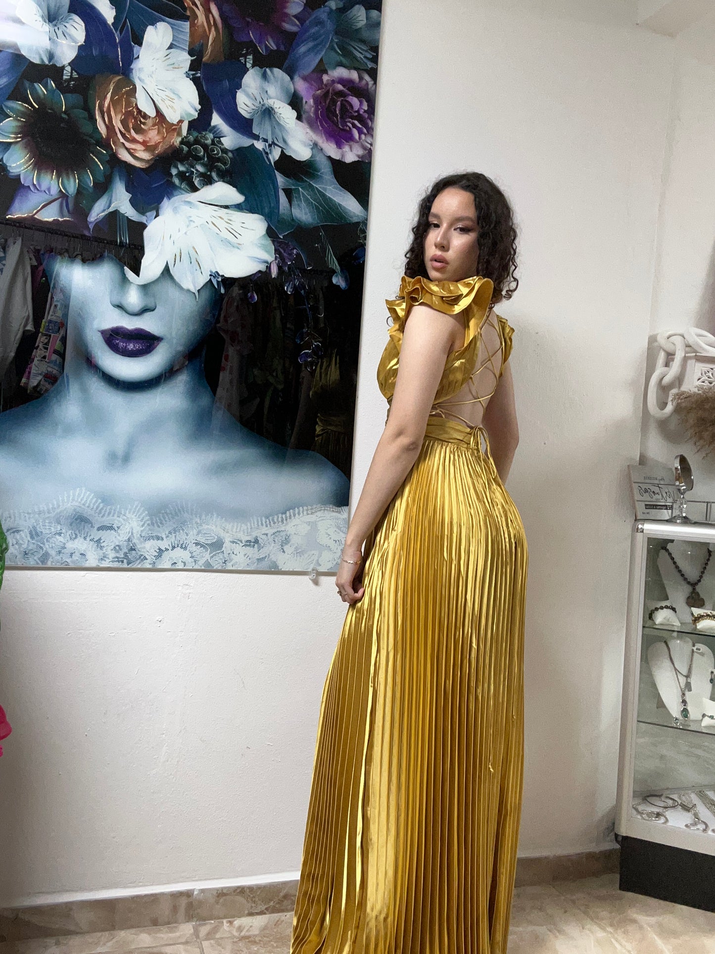 MOMENTS DRESS