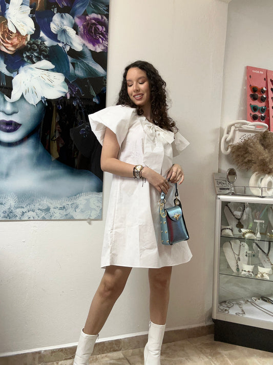 White bow dress